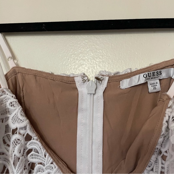 Guess , white lace dress dress size XS - Picture 5 of 6